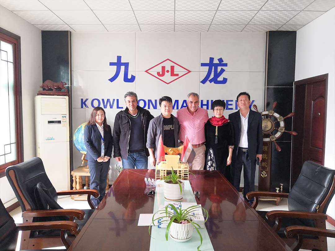 九龍機械埃及客（kè）戶來訪