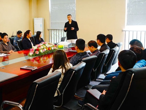 .17c嫩嫩草色视频第一屆春季杯圓滿落幕，銷量直創新高！