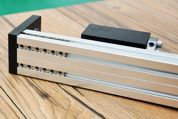 直線模組（zǔ）